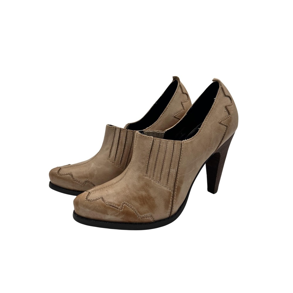 Envy Shoes Womens Size 8.5 Beige Western Leather Heels Stacked Pointed‎ Toe